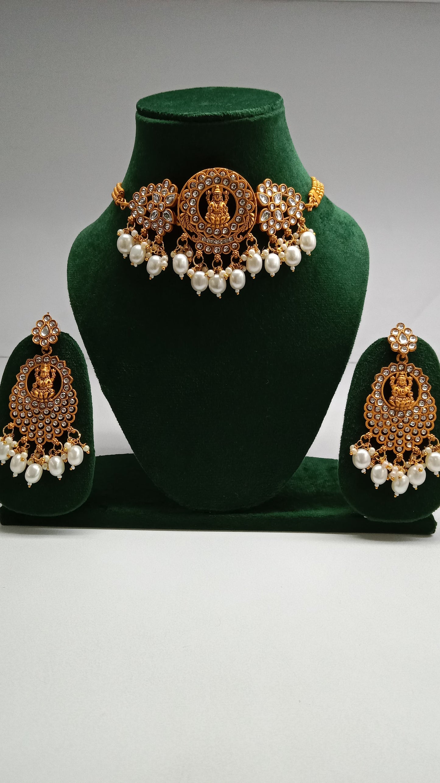 Gold Plated Choker Necklace Set with Pearls