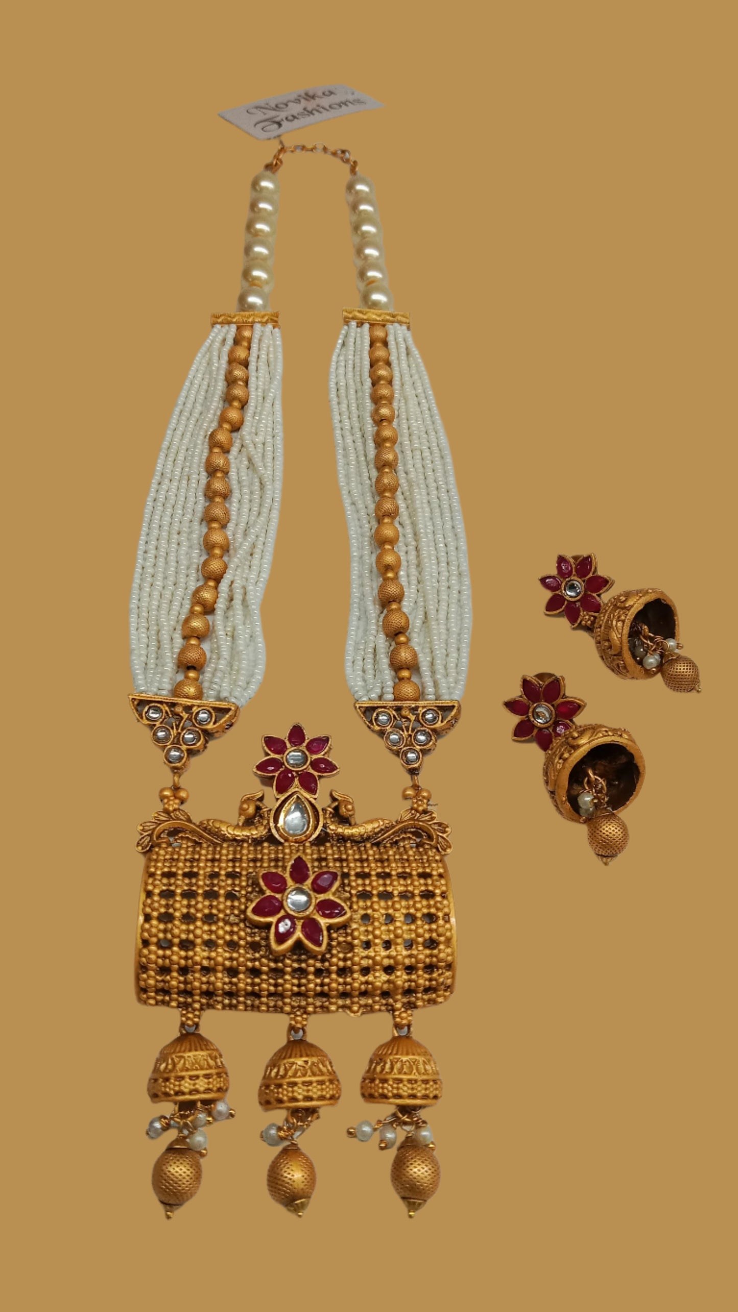 Necklace set