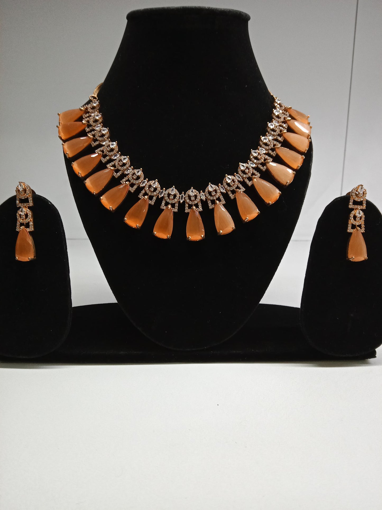 Stone Diamond Set with EarRings