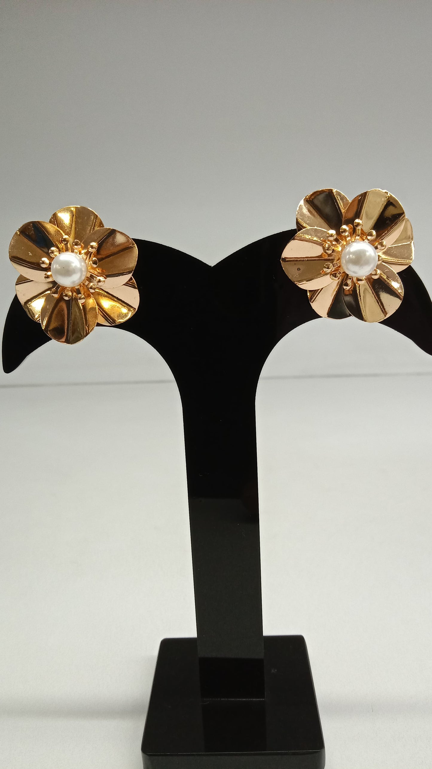 Pearl Studs: Gold Finish