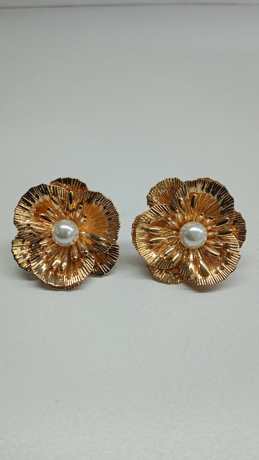 Pearl Studs: Gold Finish