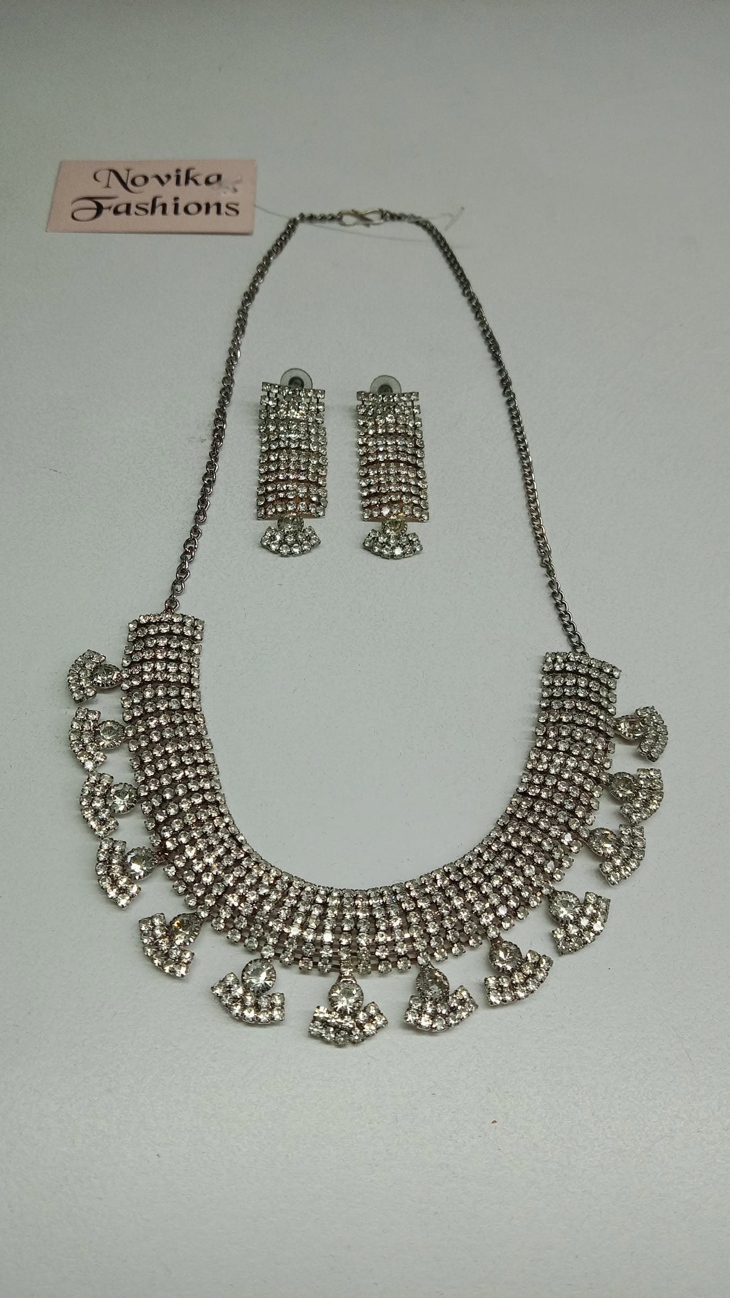 Grand Rhinestone Choker Necklace Set